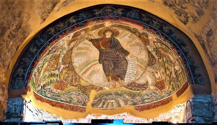 God in de hemel op de cherubs, schildering uit de church of hosios David, Thessalonici, 6e eeuw